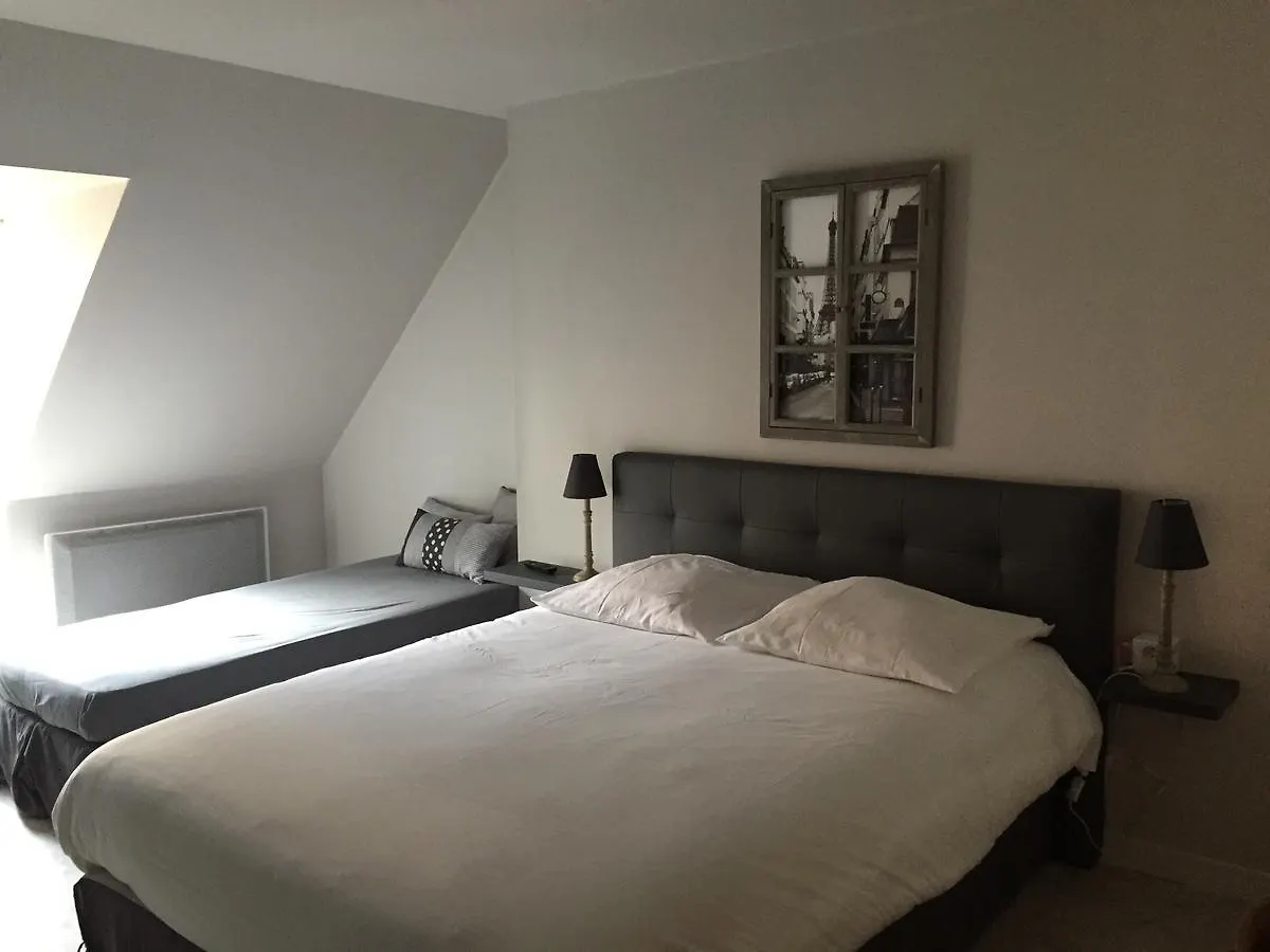 Inn Auberge Du Pont Cerilly  France
